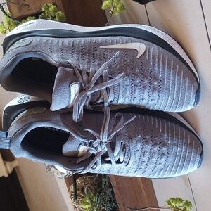 ***Nike ReAcTX sneakers ***